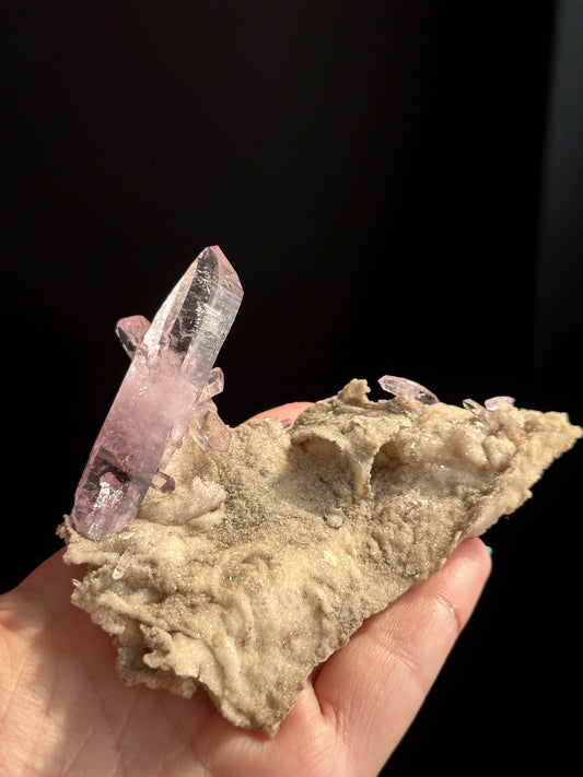 85g. AMETHYST CRYSTALS ON MATRIX