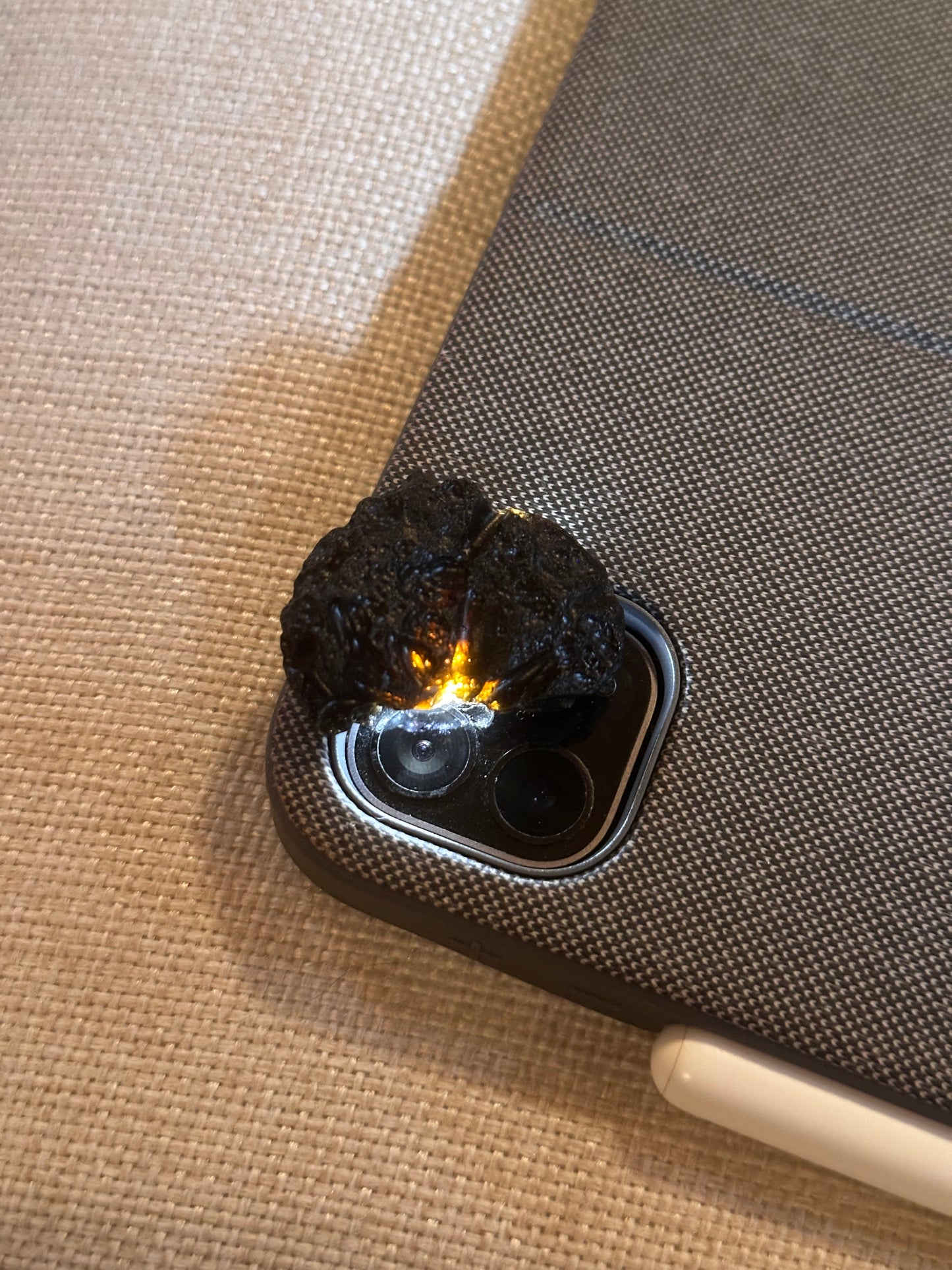 BLACK TEKTITE