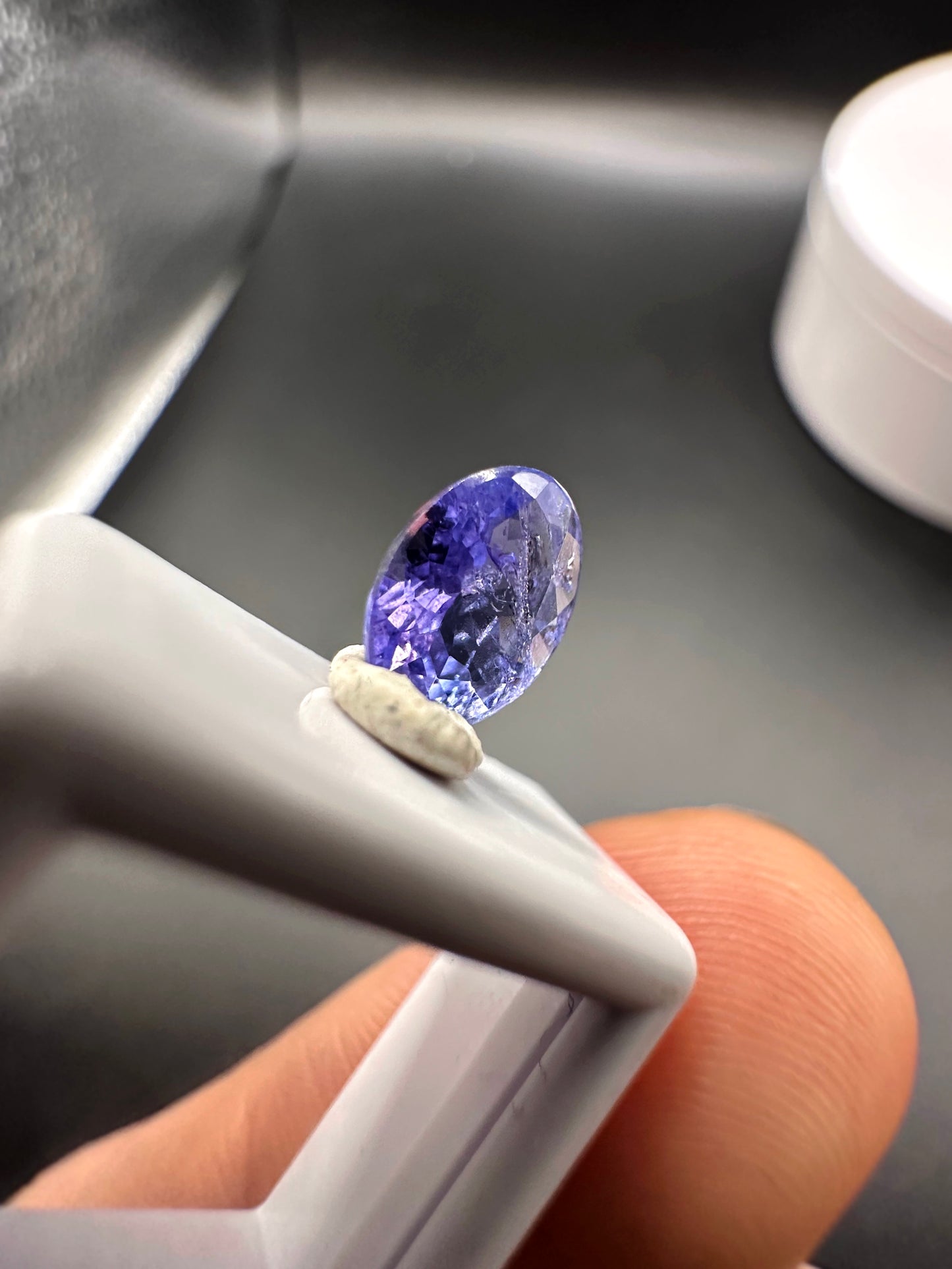 1ct. OVAL CUT TANZANITE
