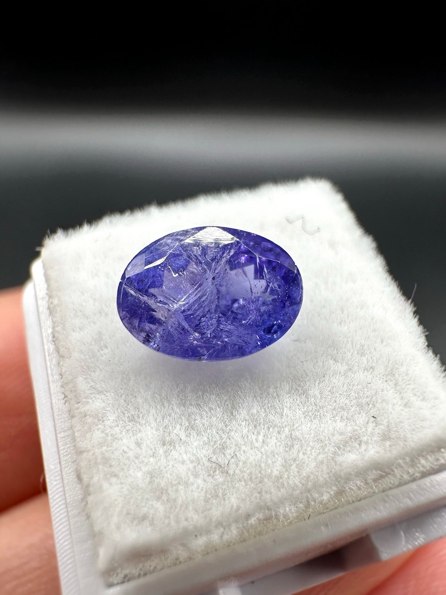 1ct. OVAL CUT TANZANITE