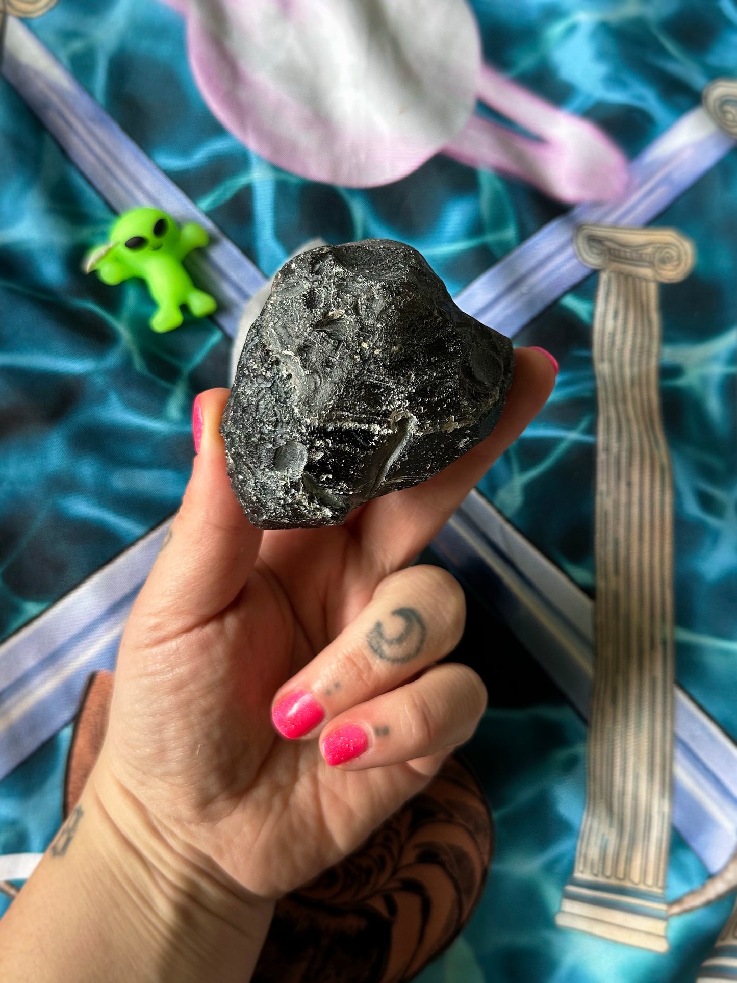 185g. COLOMBIANITE