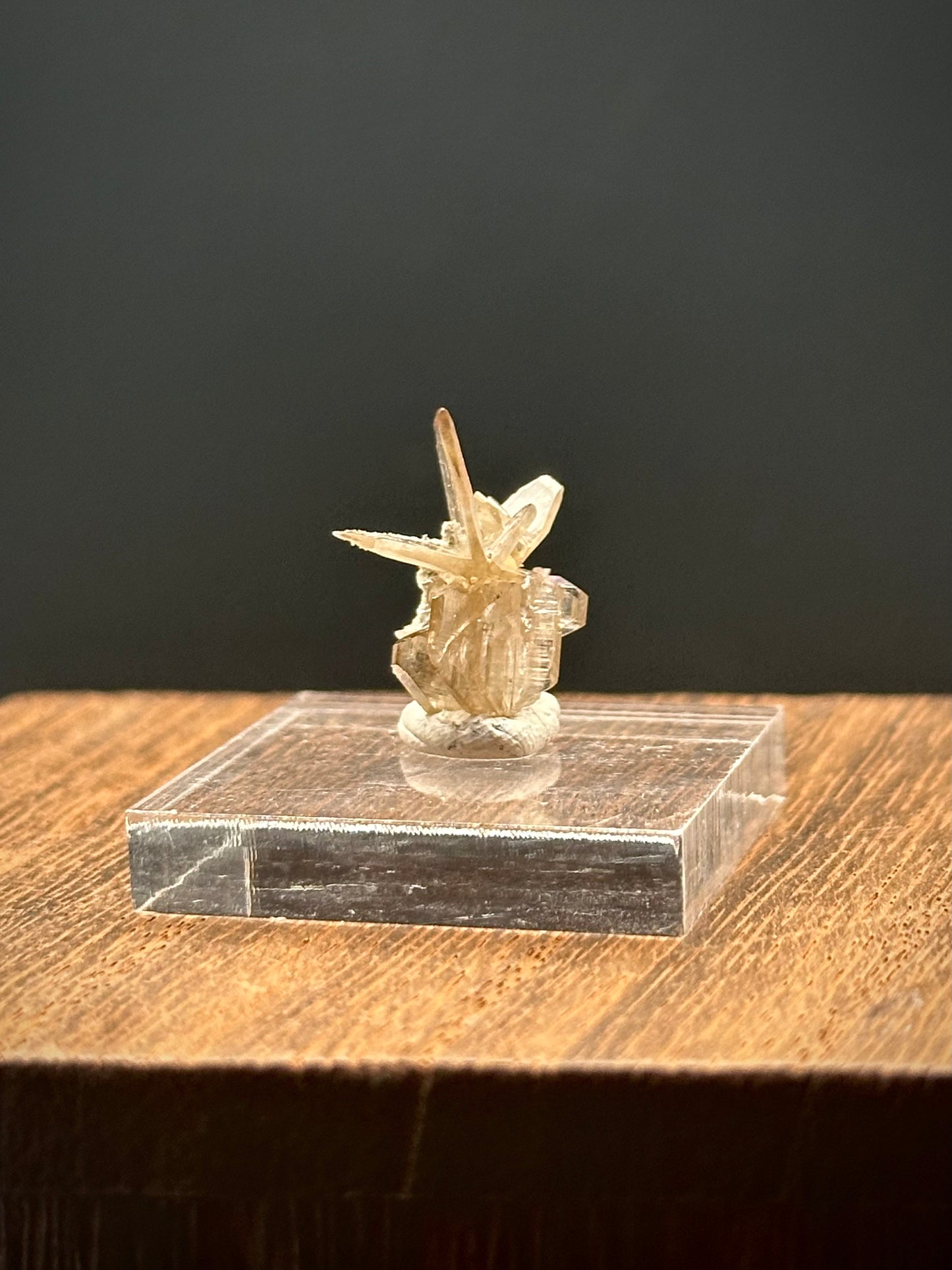 2.36g CERUSSITE