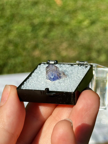 4ct. TANZANITE