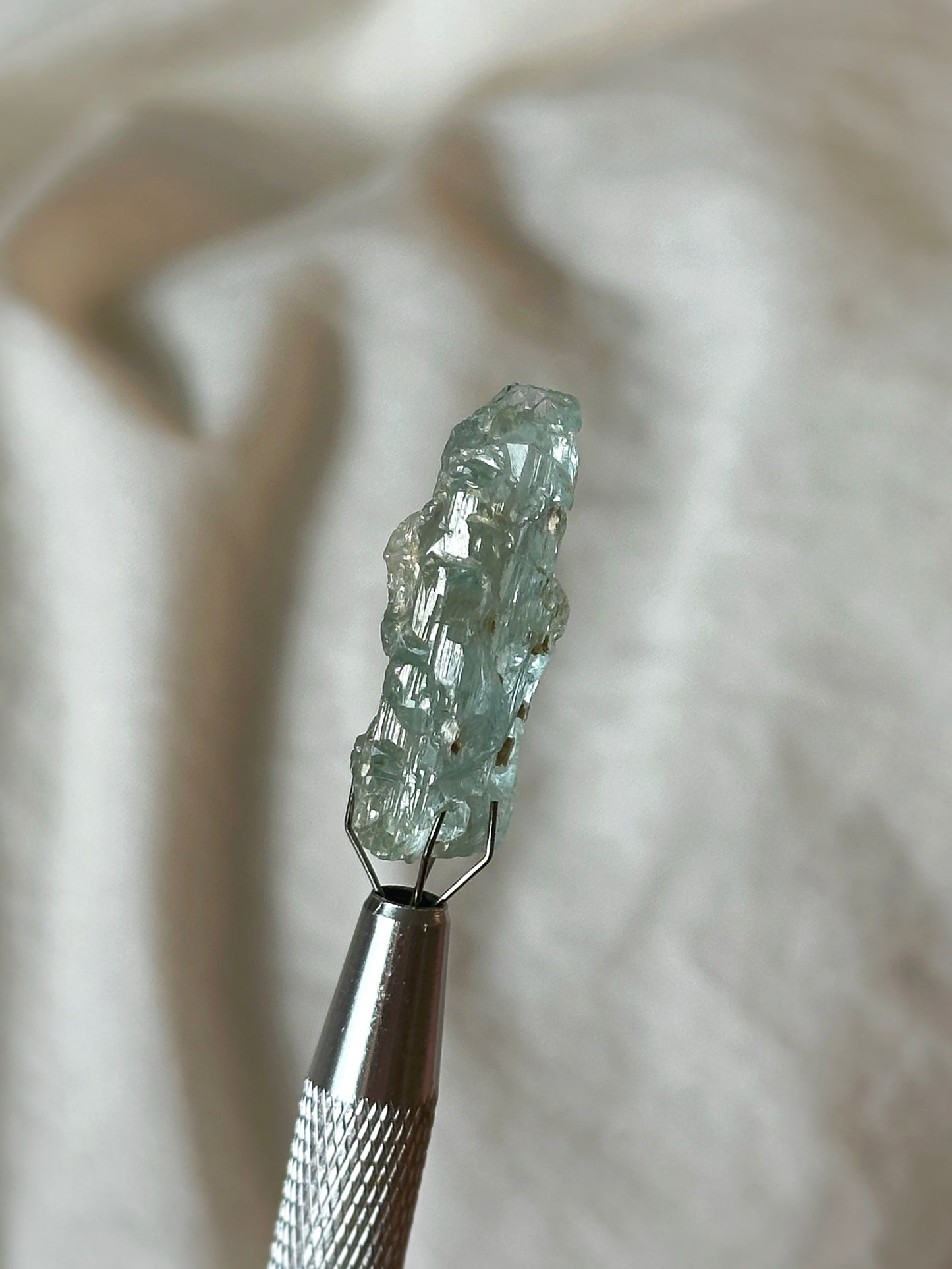 4g. ETCHED AQUAMARINE