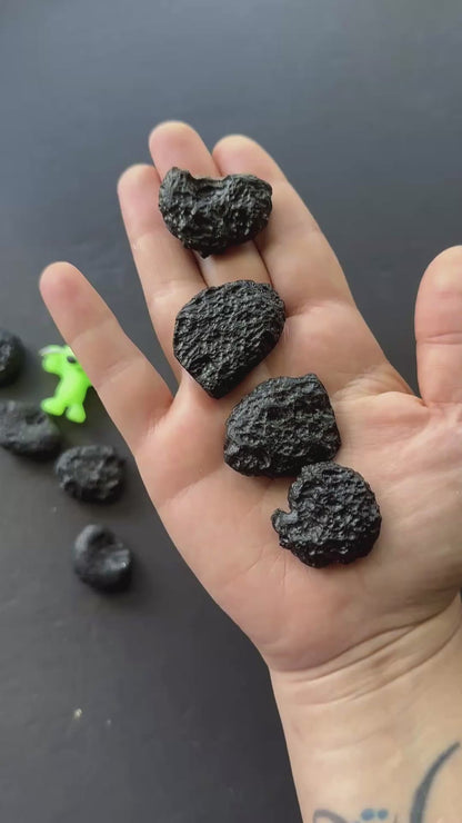 BLACK TEKTITE